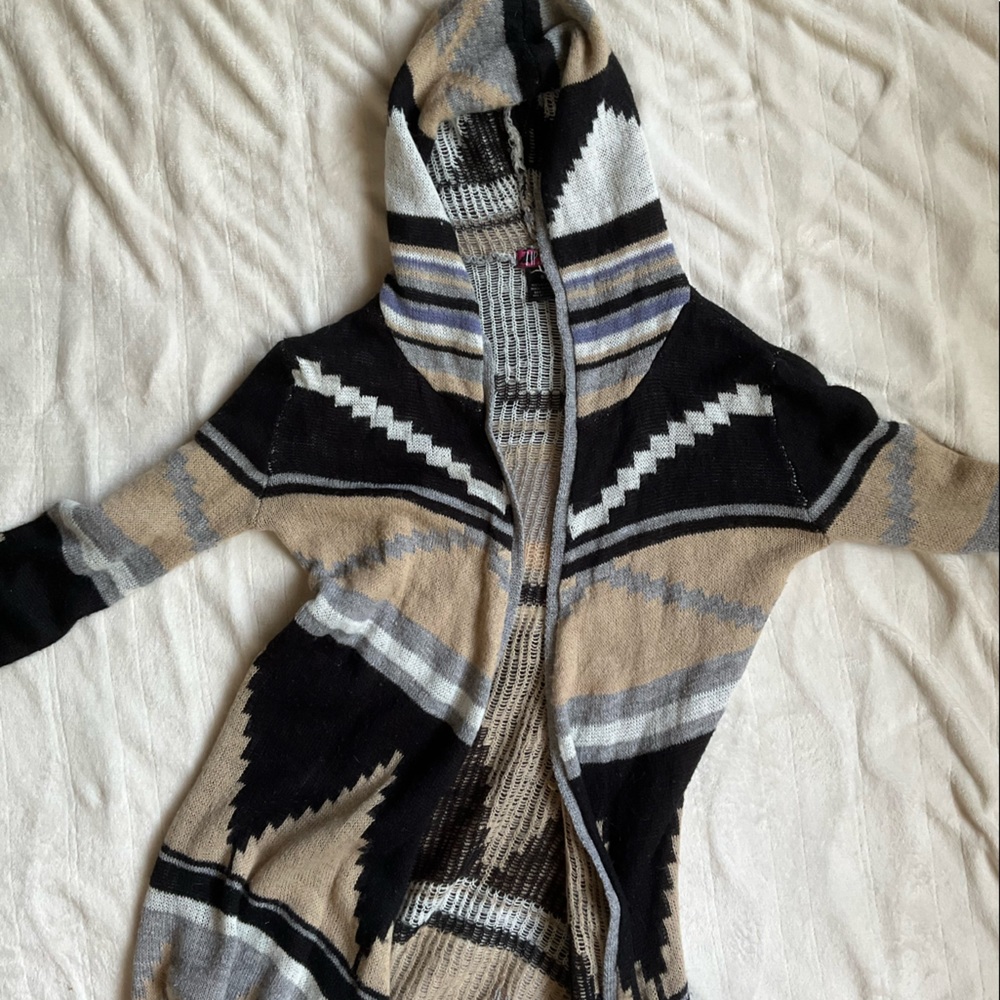 Aztec cardigan with hoodie